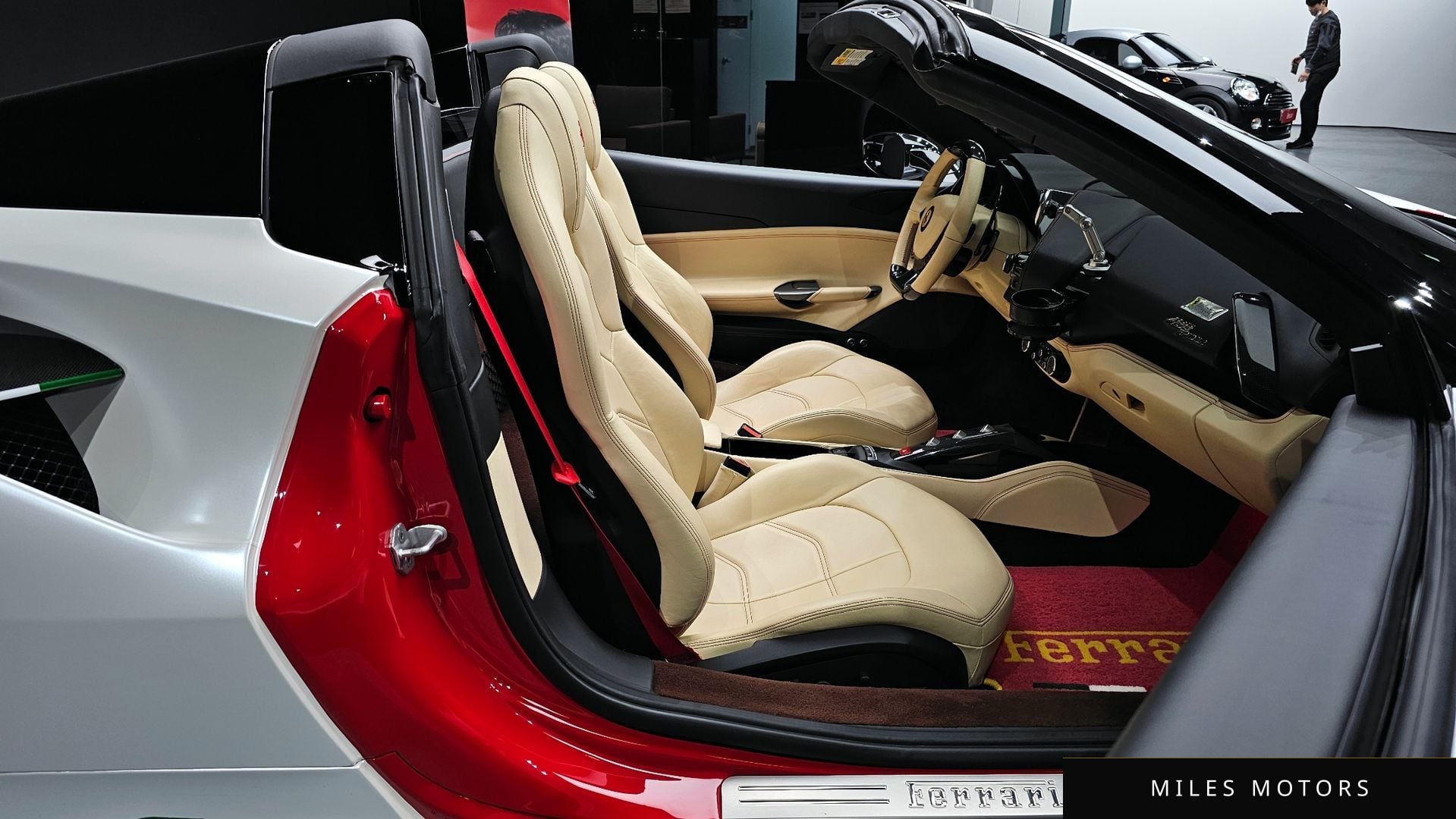 Ferrari 488 스파이더 2018 — миниатюра 12