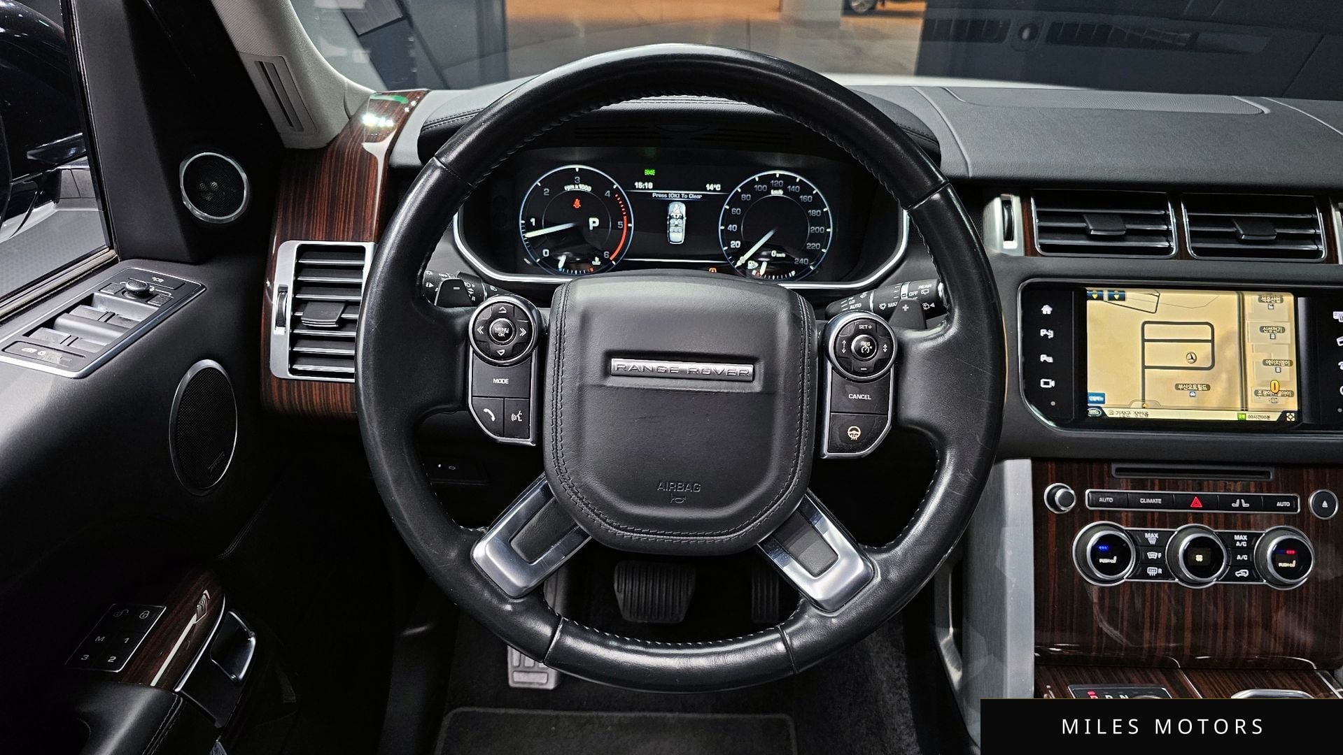Land Rover Range Rover 2016 — миниатюра 13
