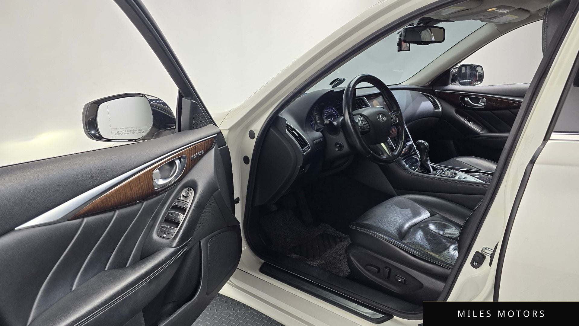 Infiniti Q50 2016 — миниатюра 10