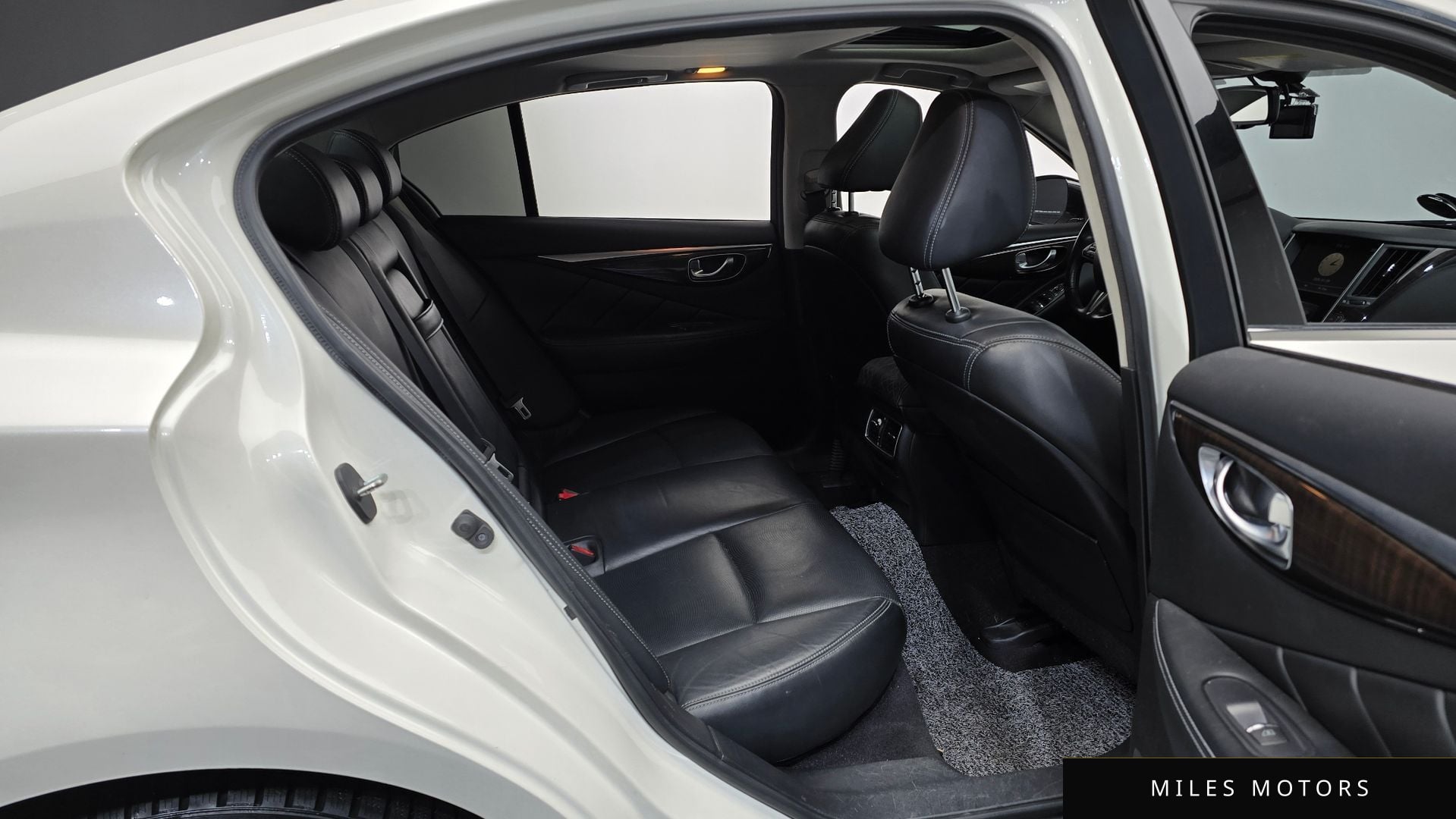 Infiniti Q50 2016 — миниатюра 12