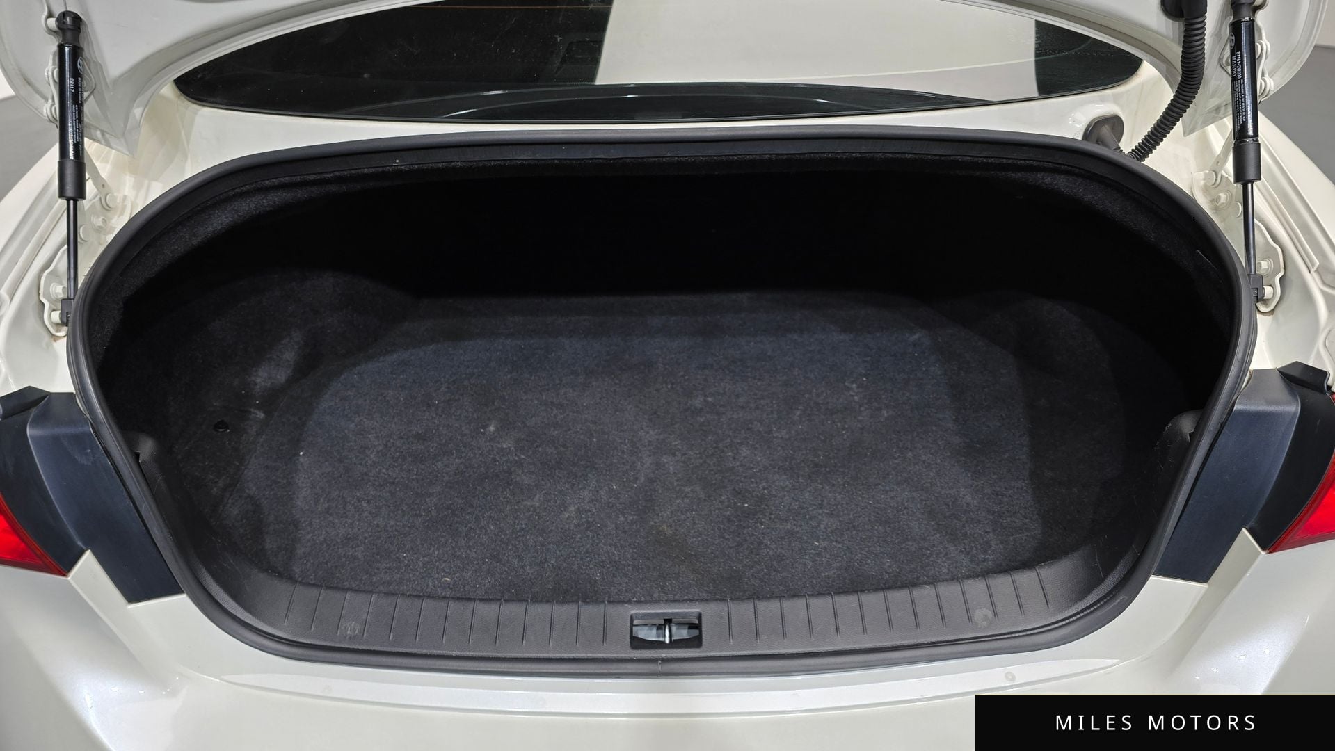 Infiniti Q50 2016 — миниатюра 19