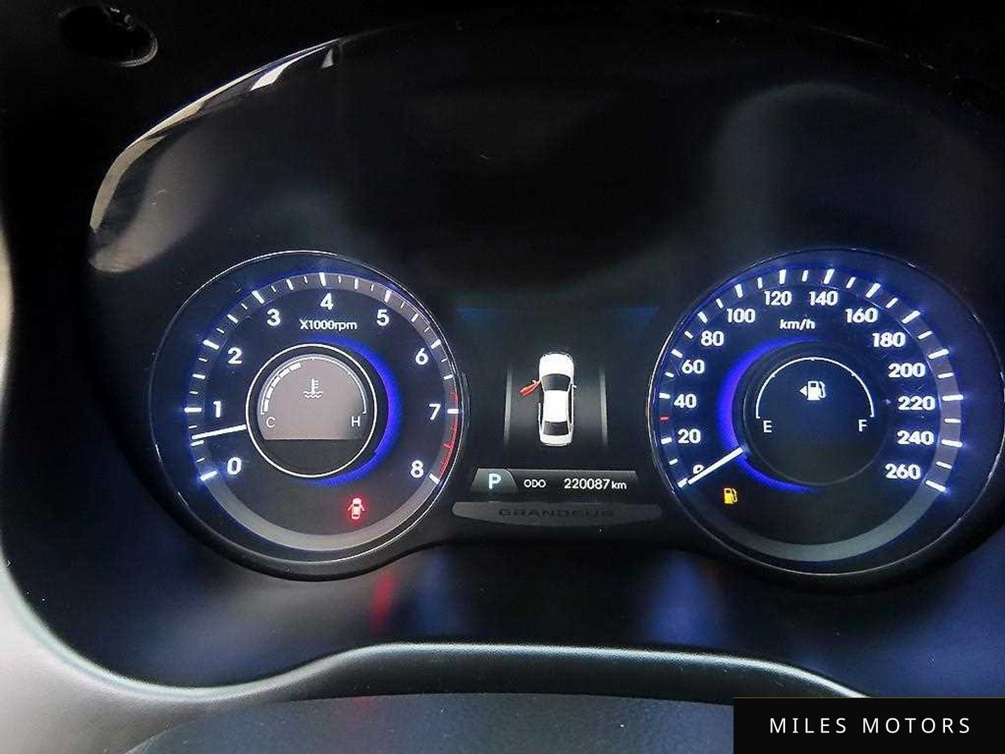 Hyundai Grandeur 2014 — миниатюра 9
