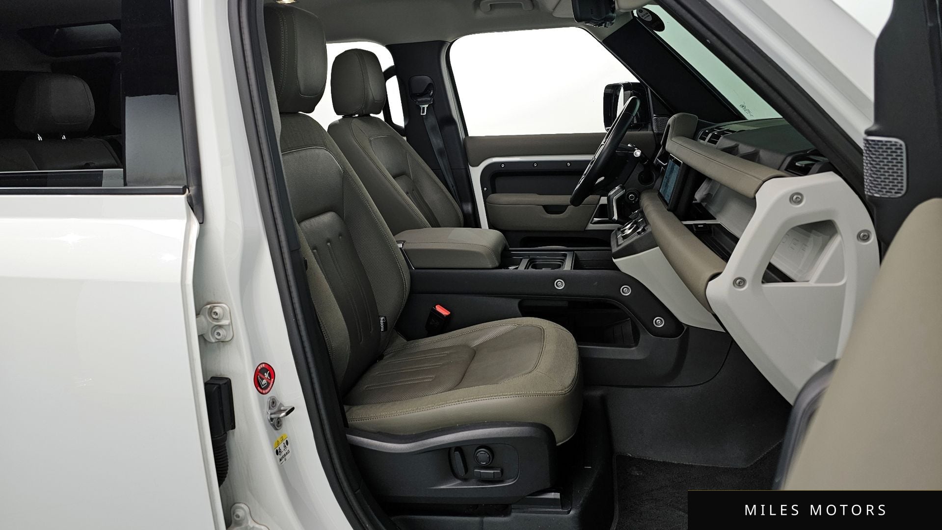 Land Rover 디펜더 (L663) 2020 — миниатюра 10