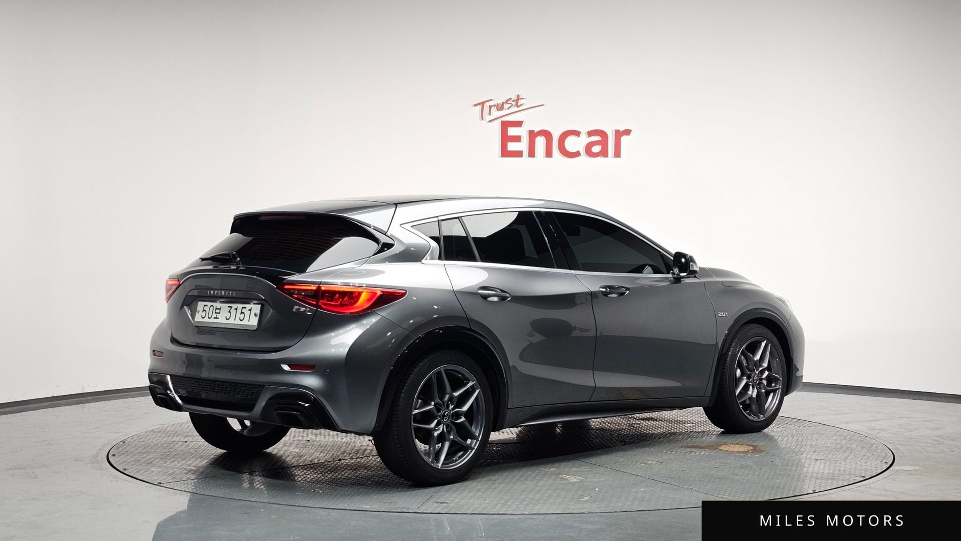 Infiniti Q30 2017 — миниатюра 2
