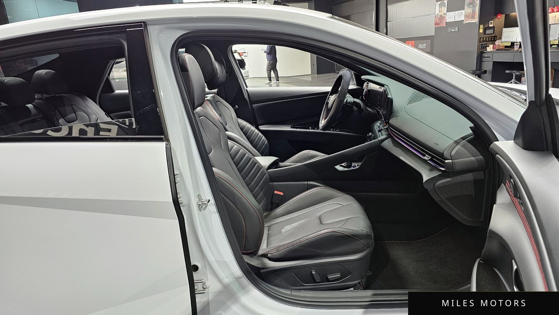 Hyundai AVANTE 2024 — миниатюра 10