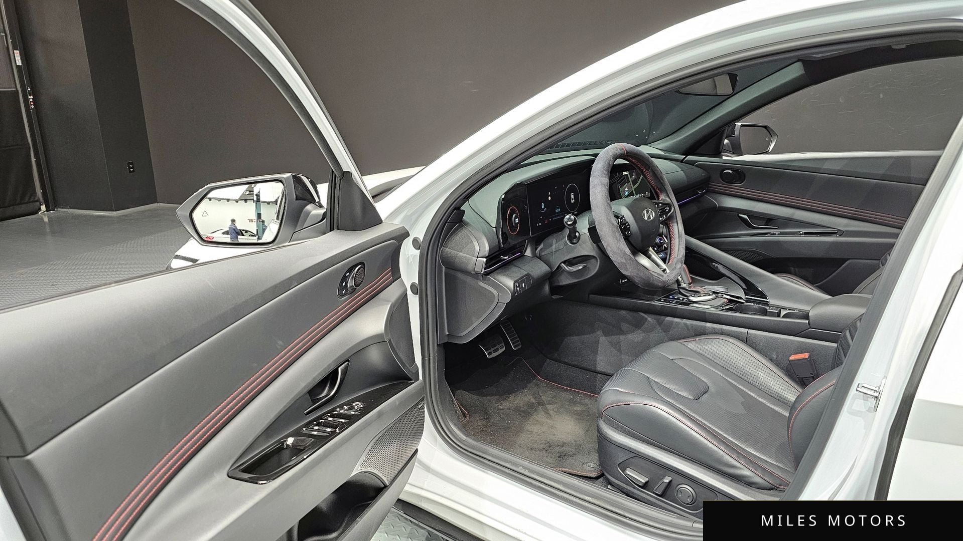 Hyundai AVANTE 2024 — миниатюра 11