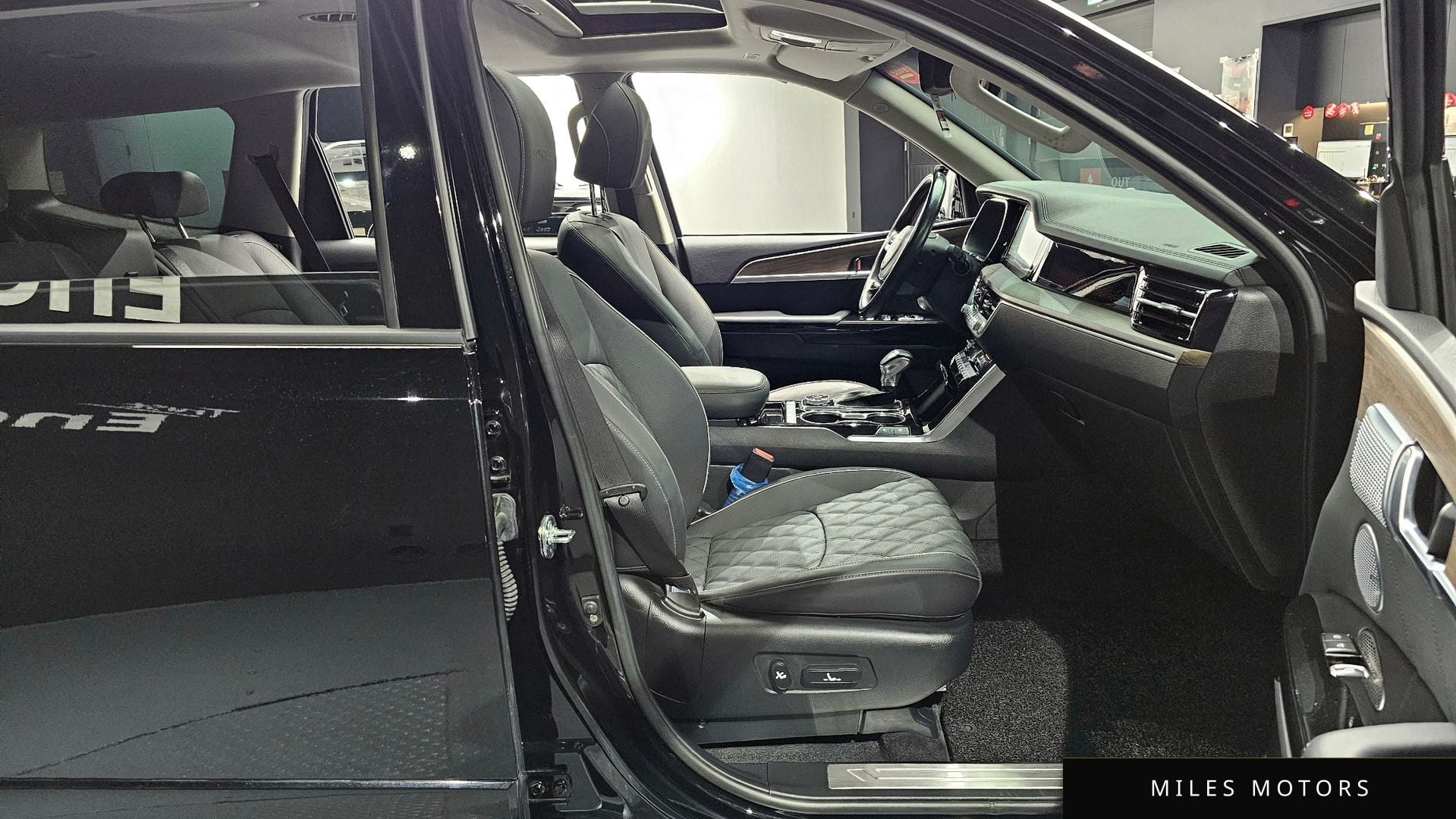 Kia Mohave 2023 — миниатюра 10