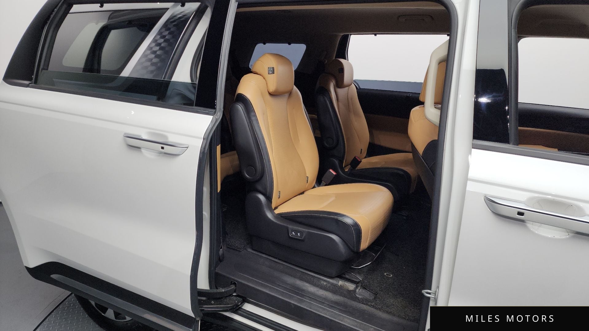 Kia Carnival 2021 — миниатюра 12