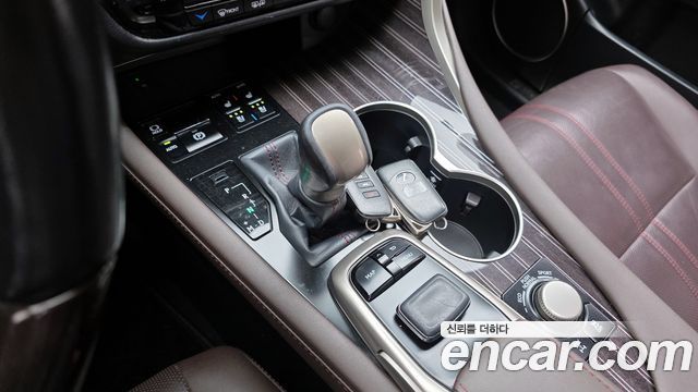 Лексус RX350 2017 — миниатюра 9