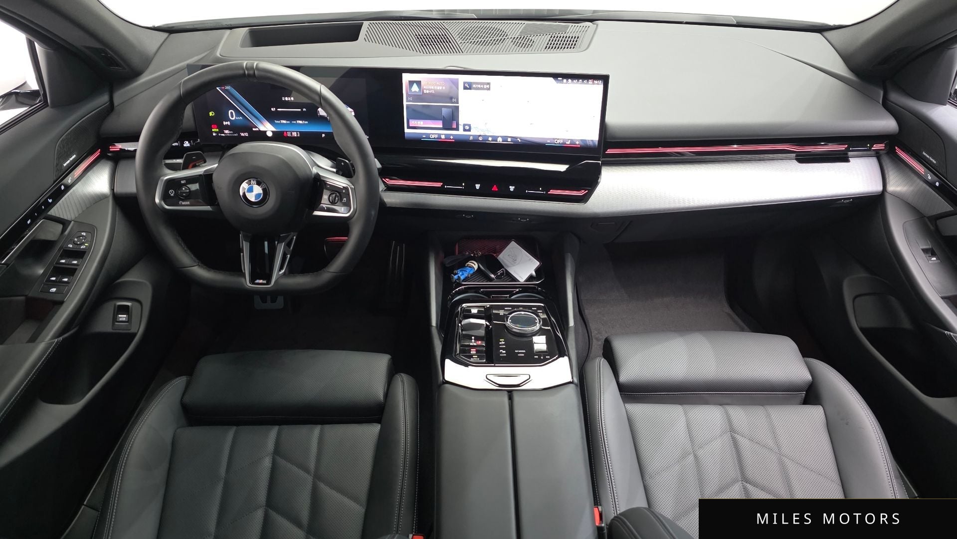 BMW 5 Series (G60) 2024 — миниатюра 7