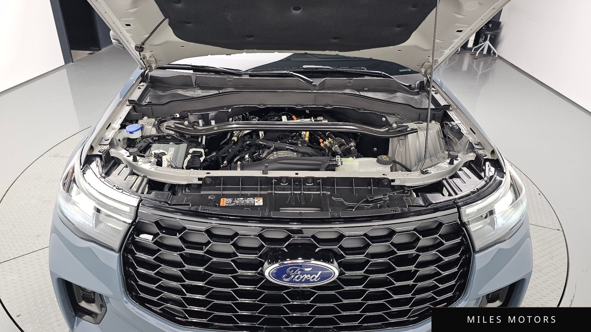 Ford Explorer 2025 — миниатюра 5