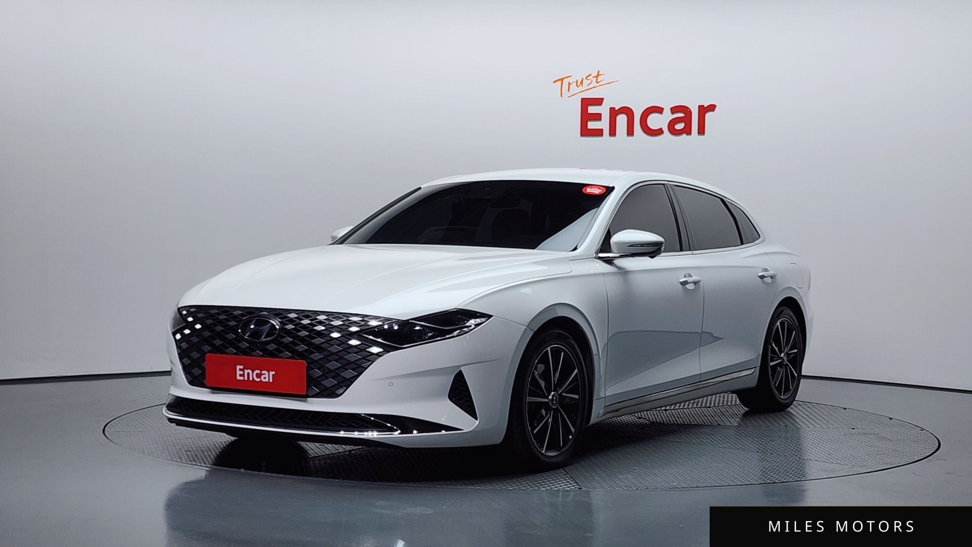 Hyundai Grandeur 2022 — фото 1 из 12