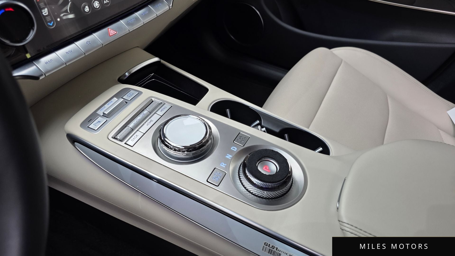 Genesis GV70 2023 — миниатюра 9