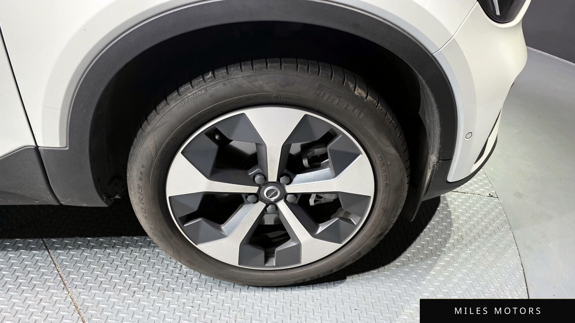 Volvo XC40 2025 — миниатюра 5