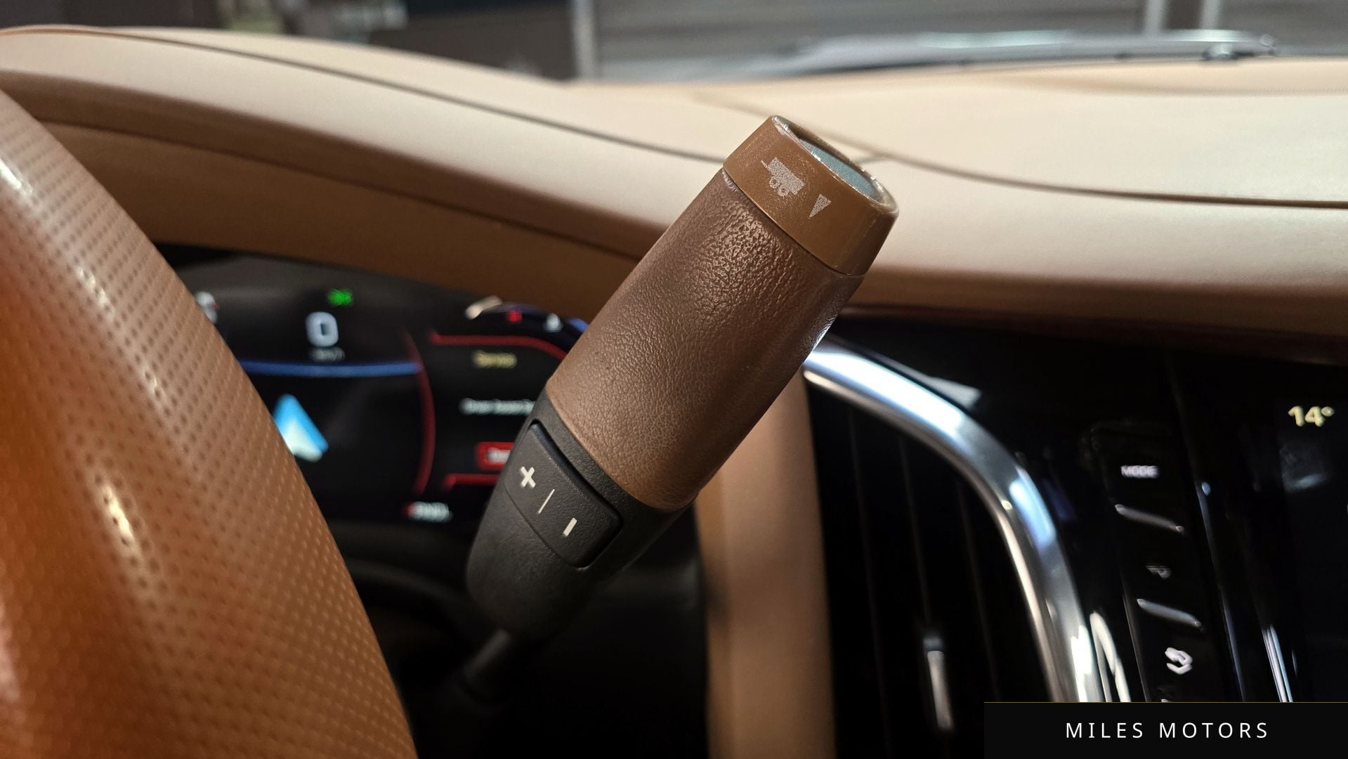 Cadillac Escalade 2017 — миниатюра 9
