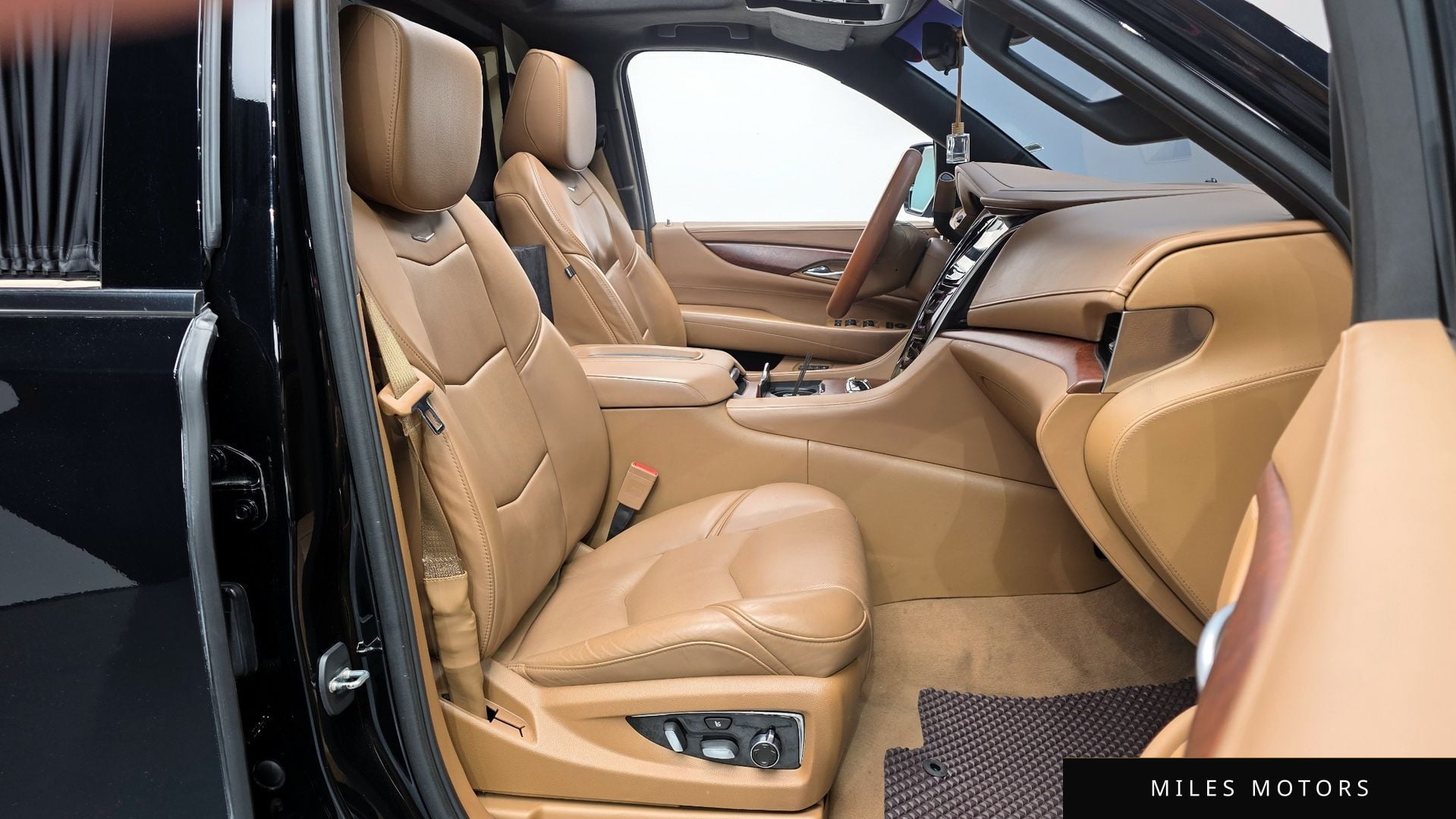 Cadillac Escalade 2017 — миниатюра 10