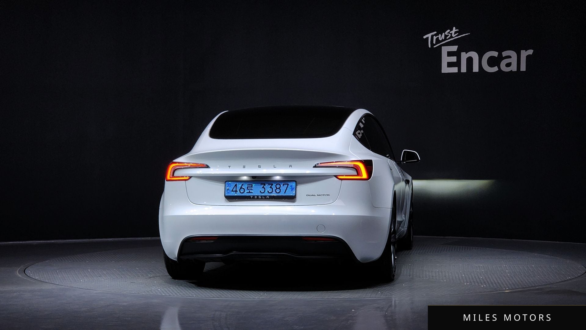 Tesla Model 3 2024 — миниатюра 4