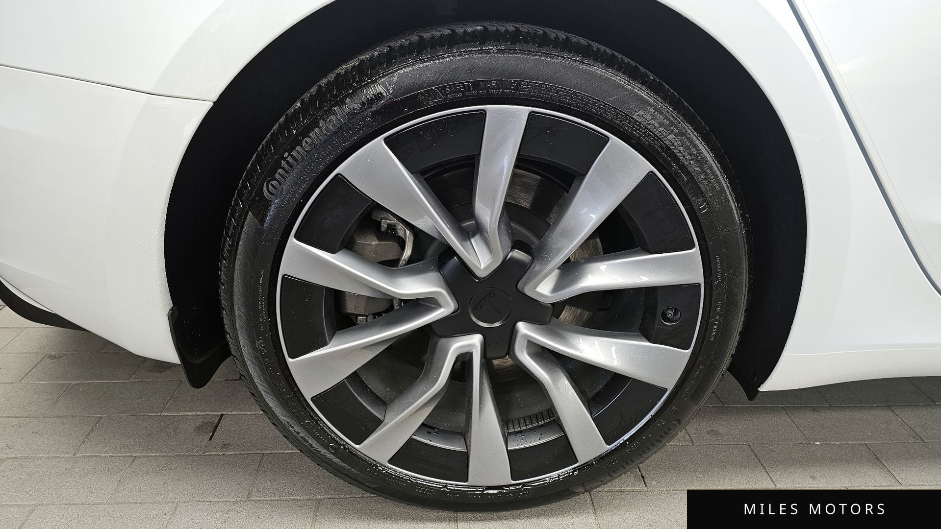 Tesla Model 3 2024 — миниатюра 5