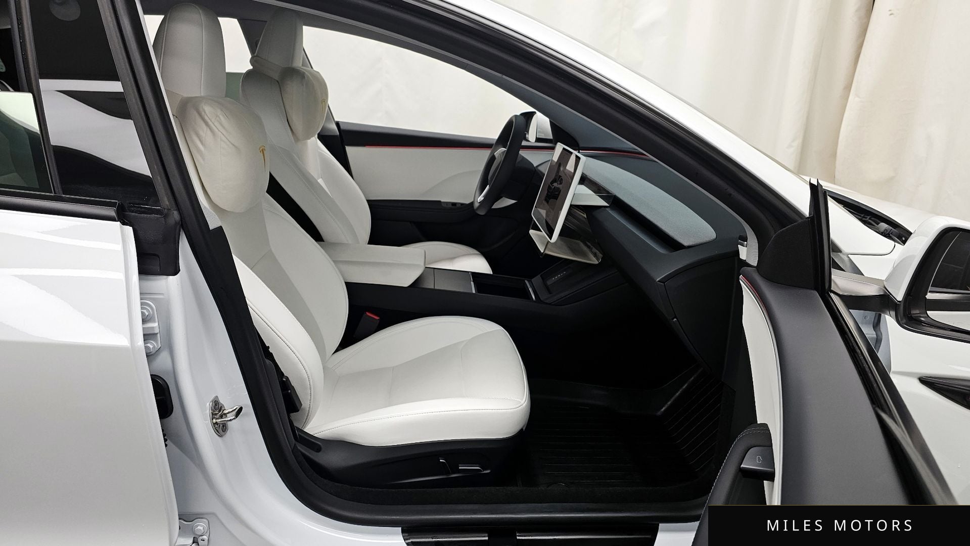 Tesla Model 3 2024 — миниатюра 11