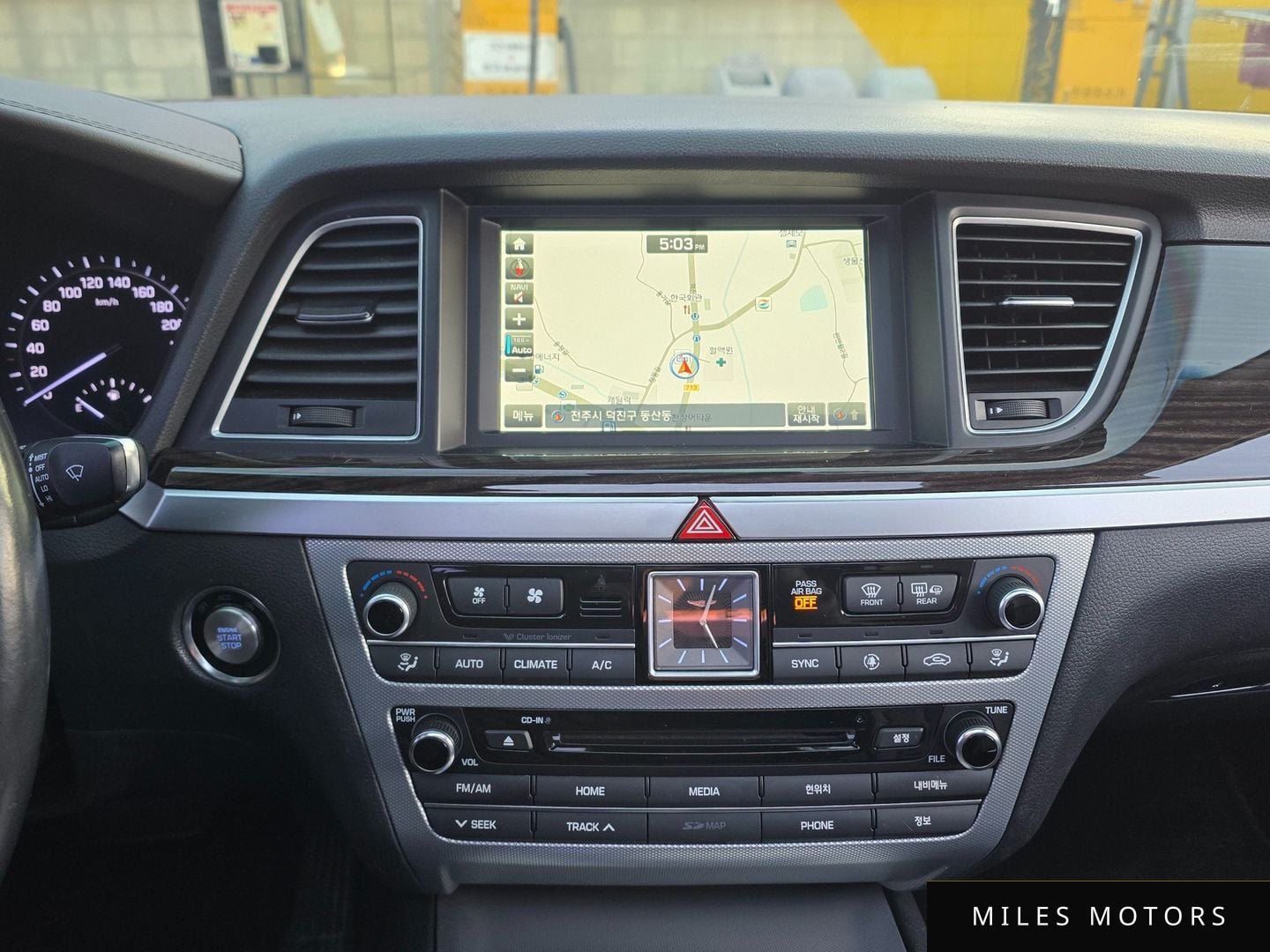 Genesis G80 2018 — миниатюра 10