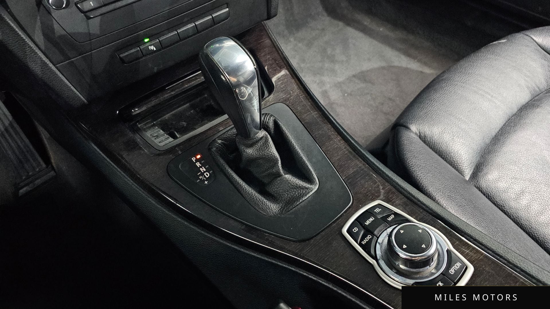 BMW 3시리즈 (E90) 2011 — миниатюра 9