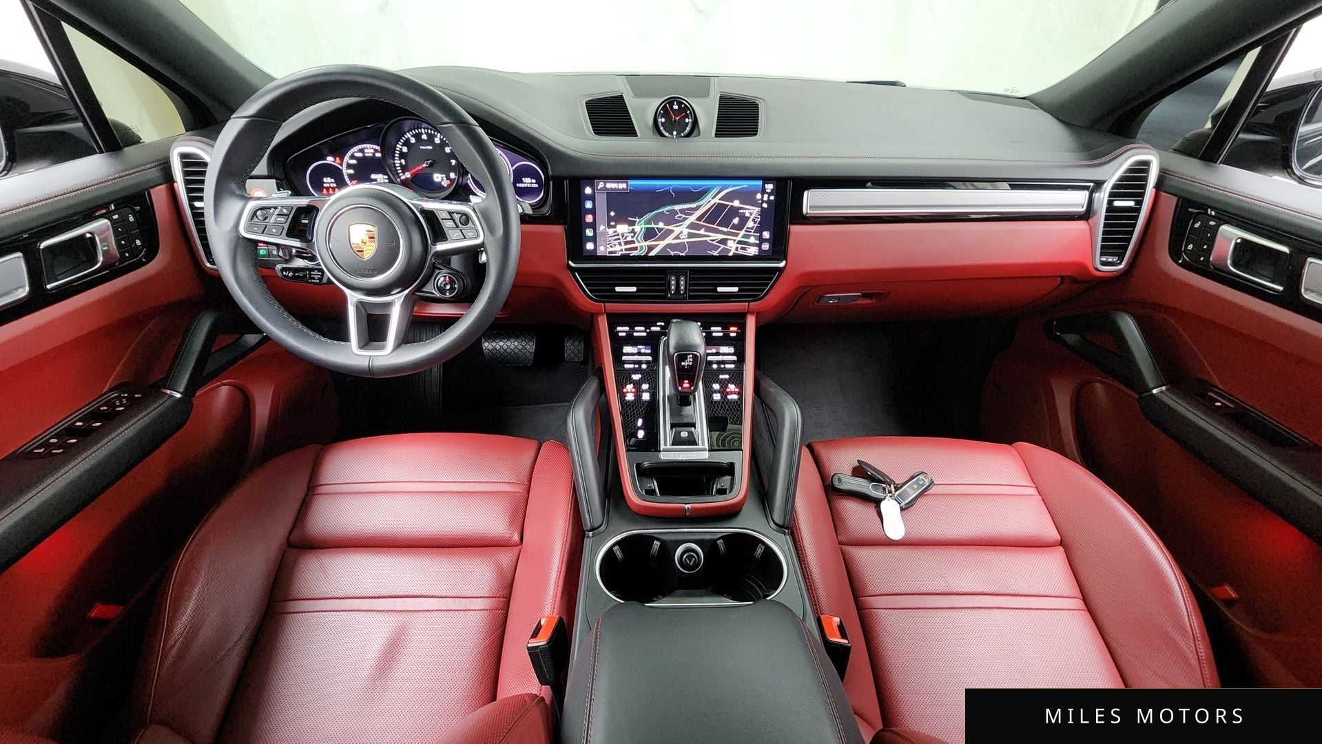 Porsche Cayenne 2023 — миниатюра 7