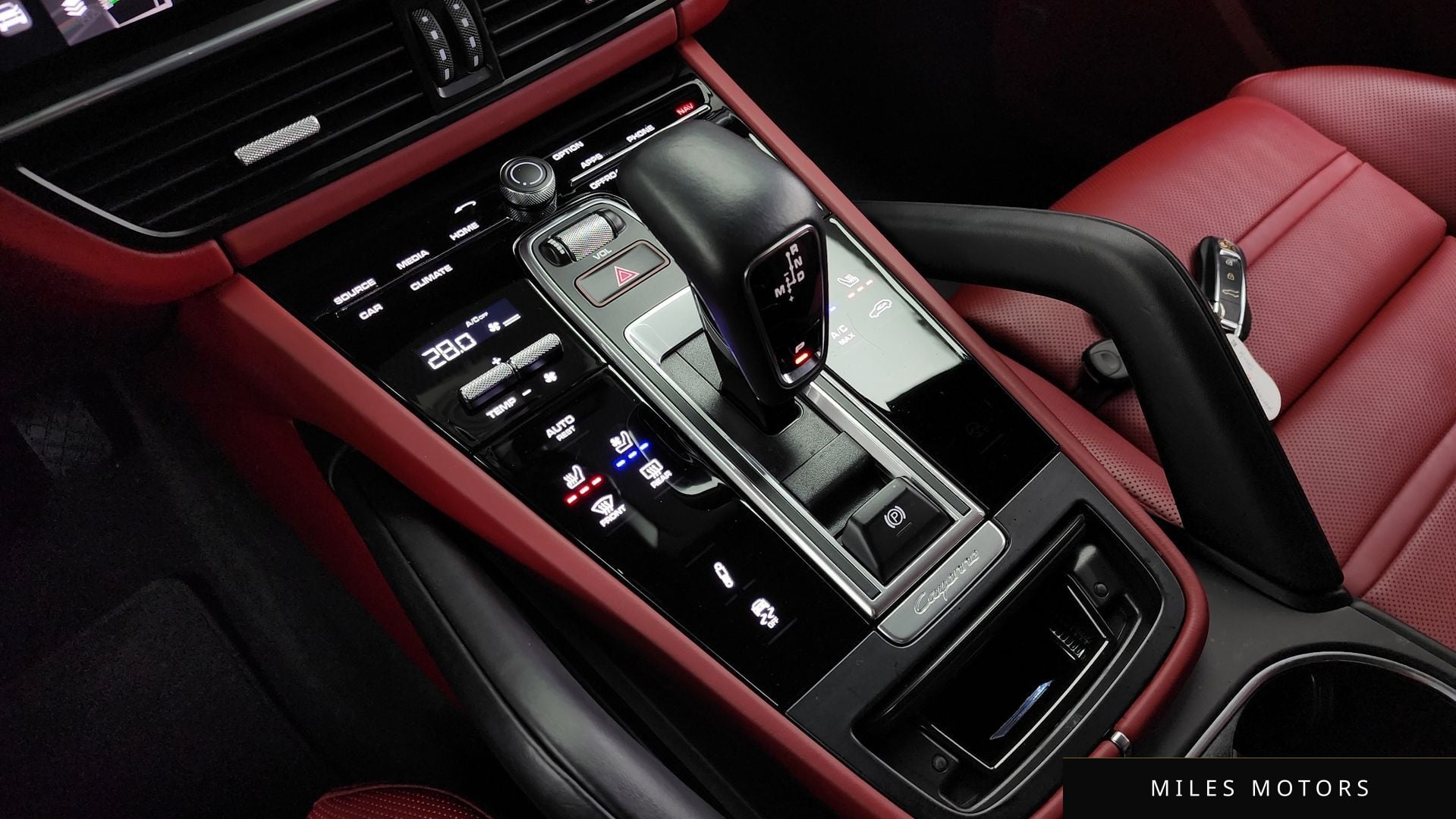 Porsche Cayenne 2023 — миниатюра 9