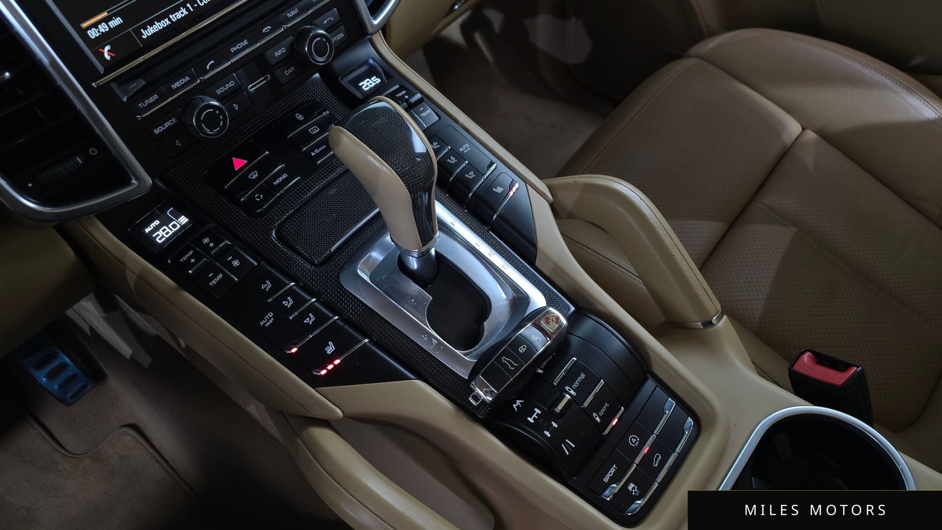 Porsche Cayenne 2013 — миниатюра 9