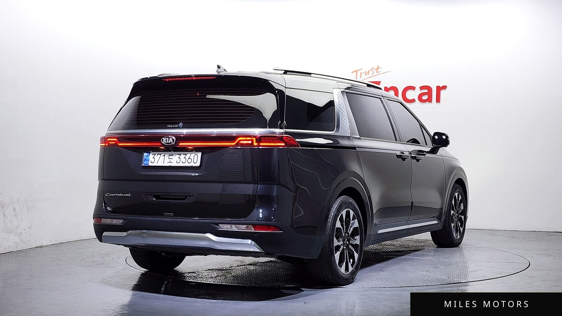 Kia Carnival 2021 — миниатюра 2