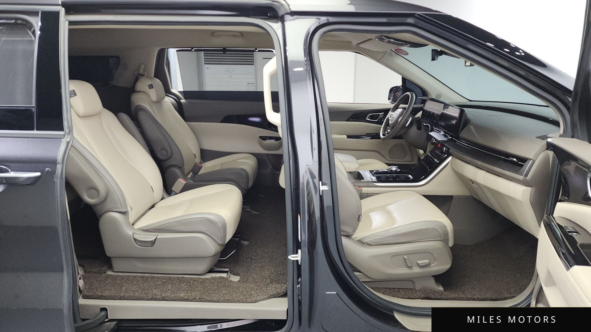 Kia Carnival 2021 — миниатюра 11