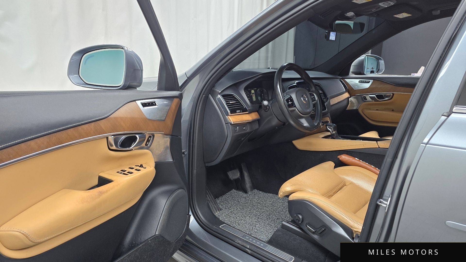 Volvo XC90 2019 — миниатюра 10