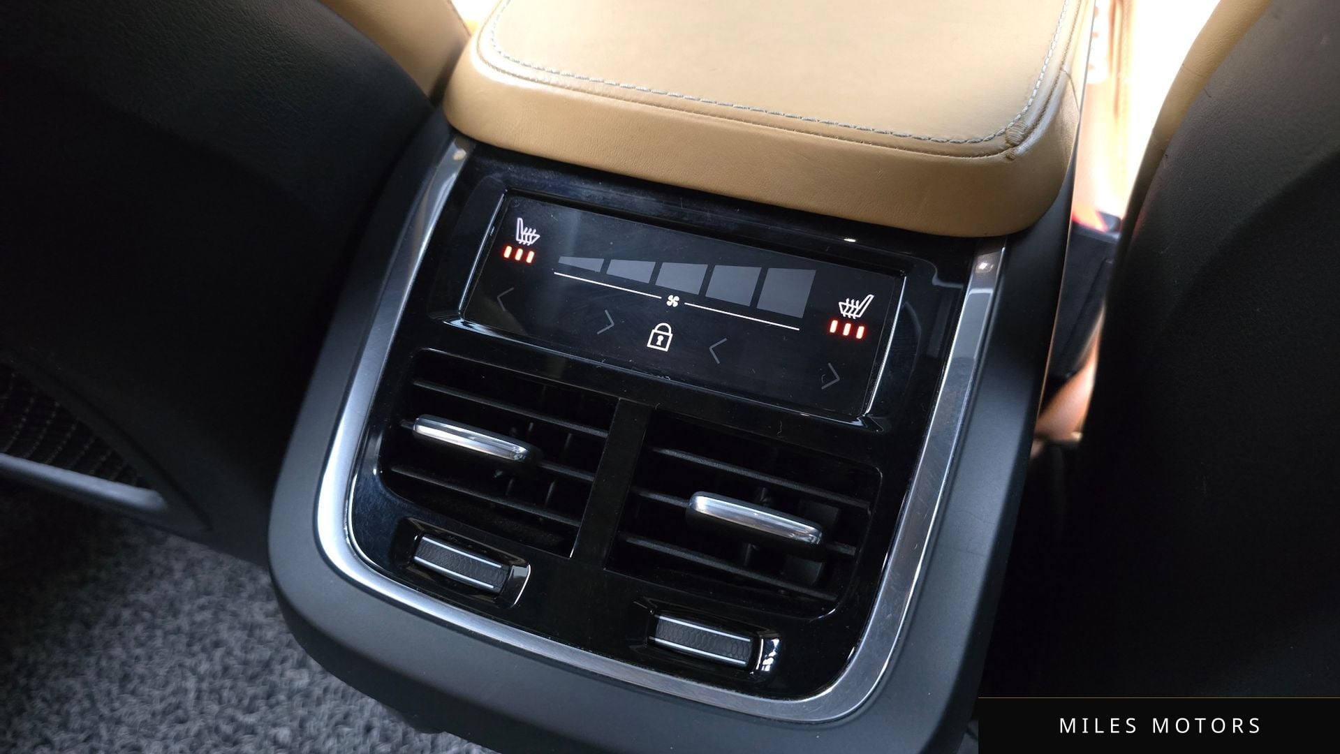 Volvo XC90 2019 — миниатюра 19