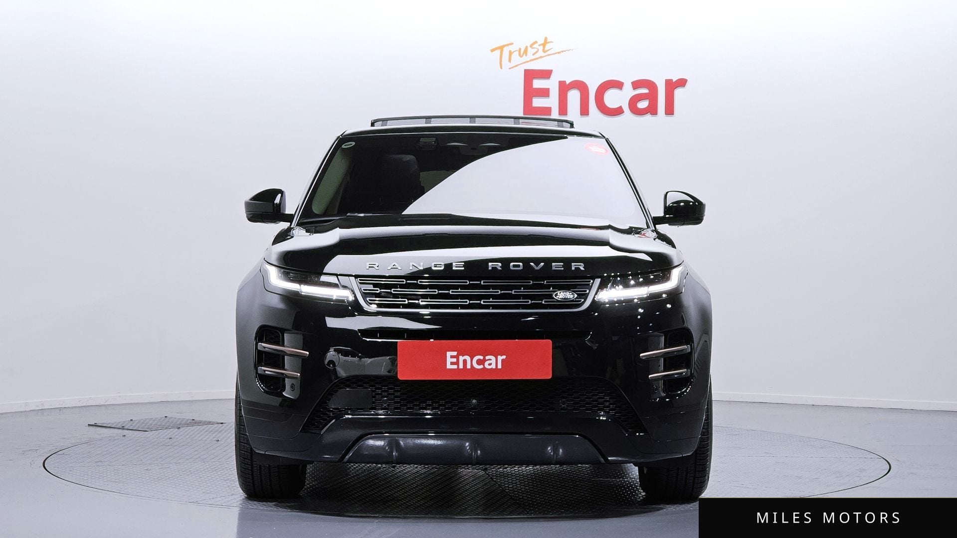 Land Rover Range Rover Evoque 2025 — миниатюра 3