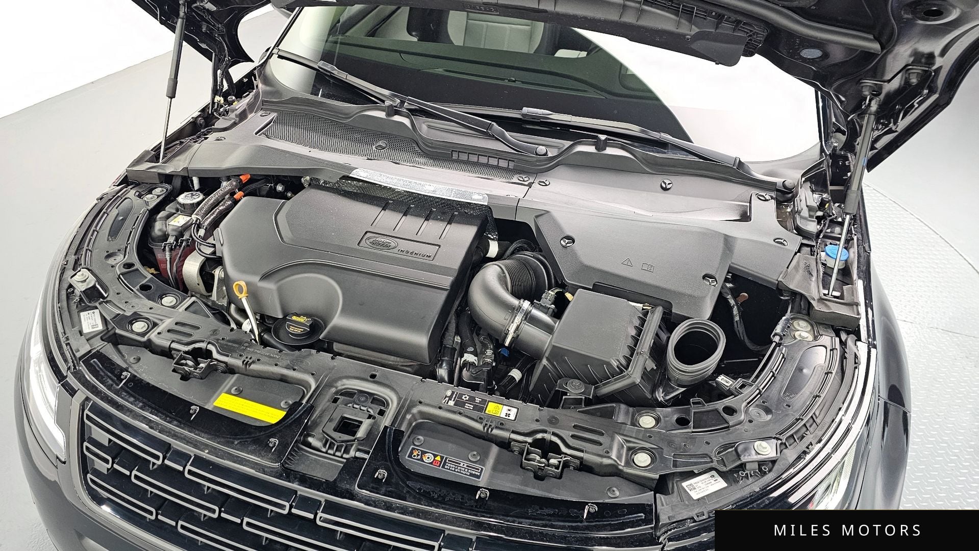 Land Rover Range Rover Evoque 2025 — миниатюра 6