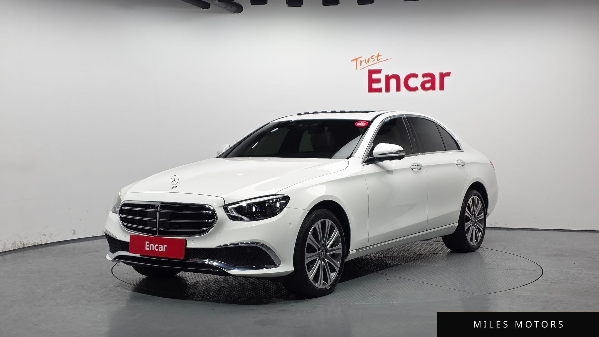 Mercedes-Benz E-Class W213 2023 — фото 1 из 12