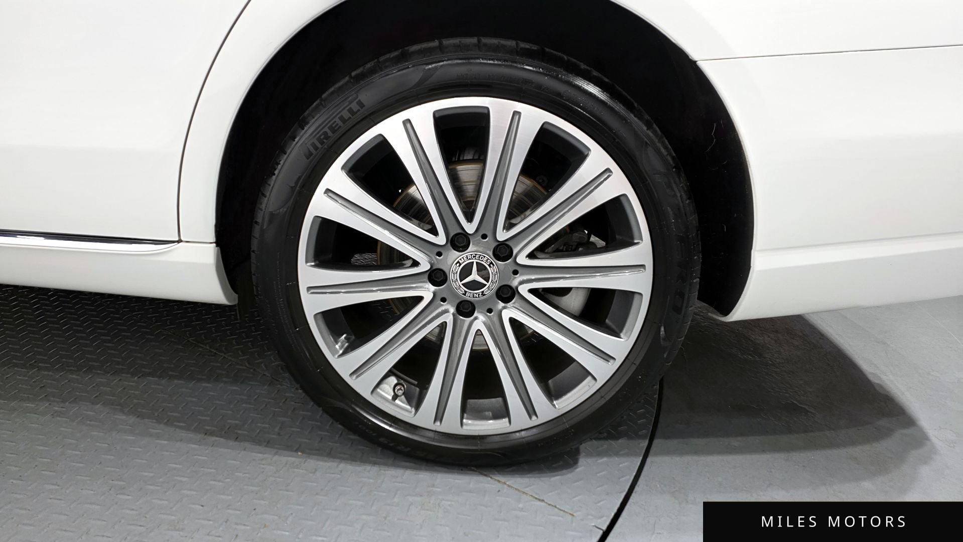 Mercedes-Benz E-Class W213 2023 — миниатюра 5