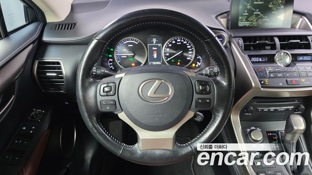 Лексус NX300h 2017 — миниатюра 14
