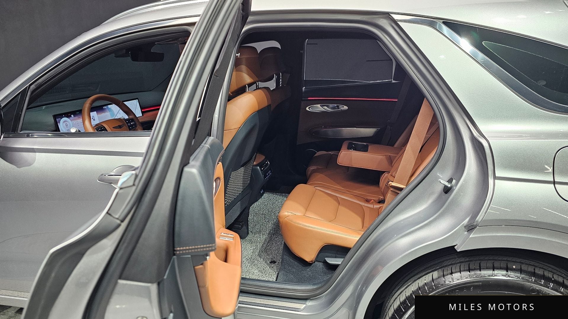 Genesis GV70 2025 — миниатюра 12