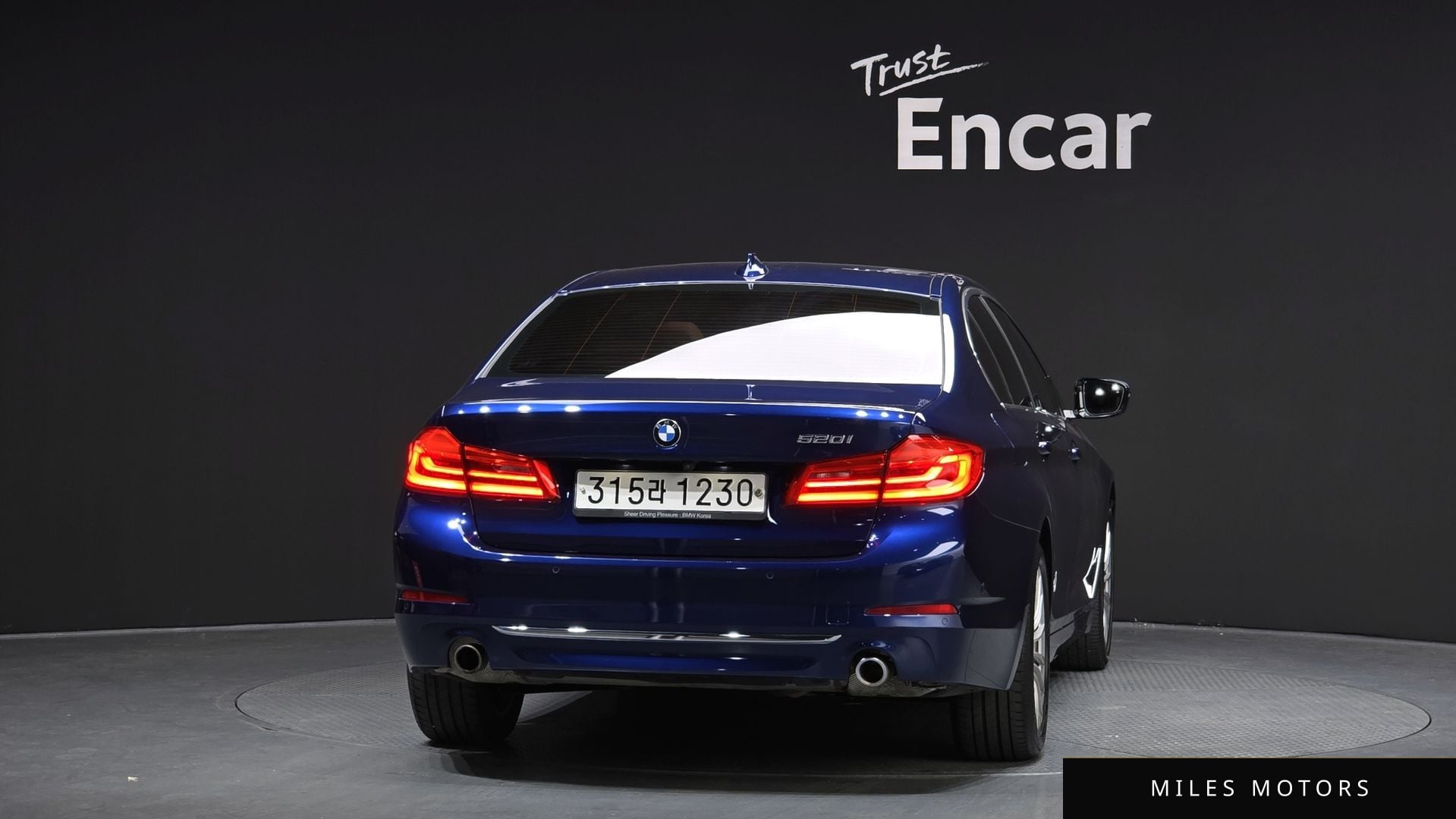 BMW 5 Series (G30) 2020 — миниатюра 4