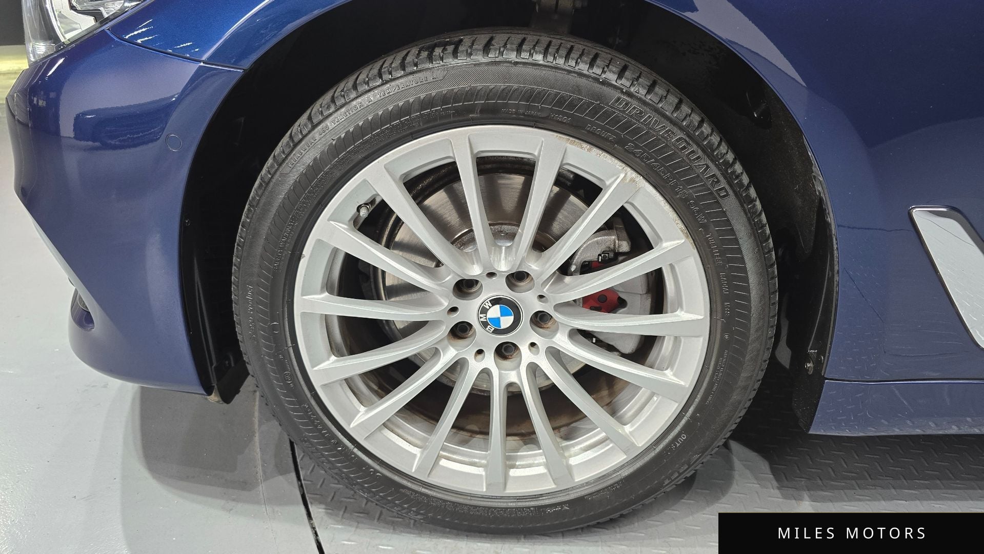 BMW 5 Series (G30) 2020 — миниатюра 5
