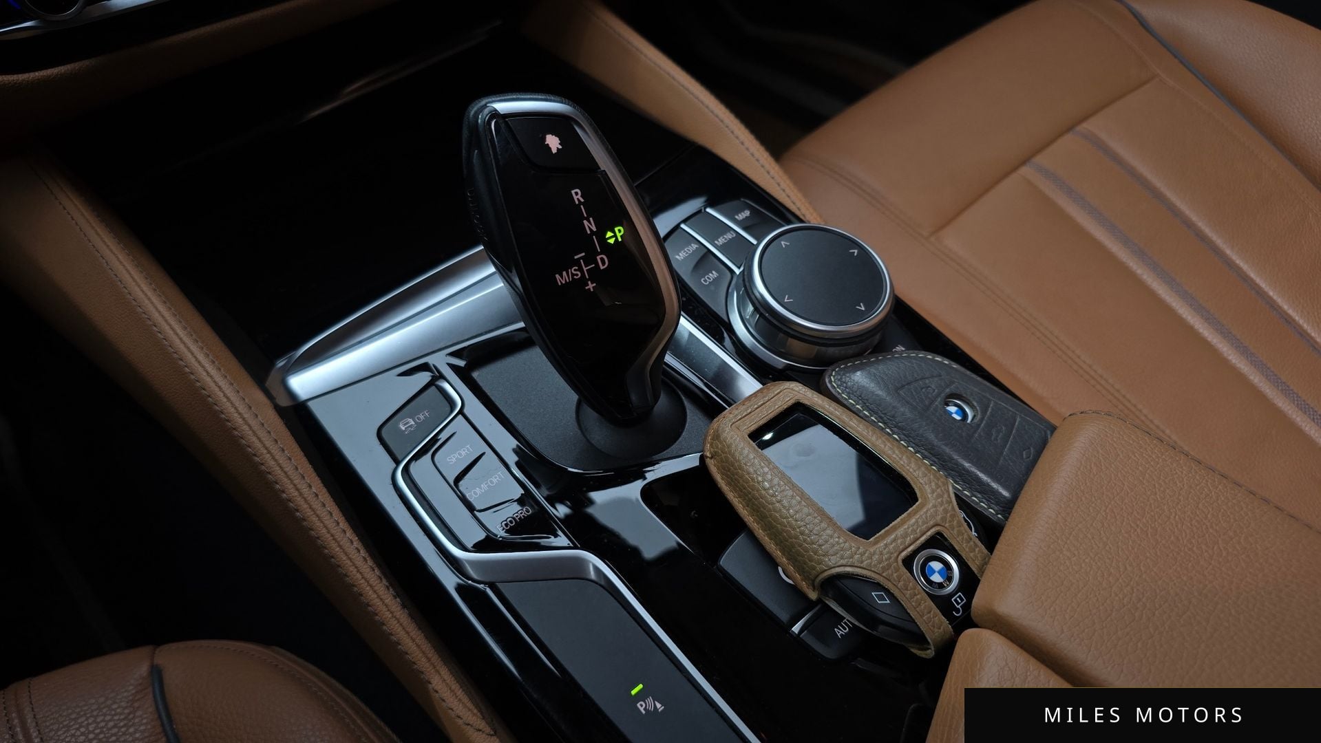 BMW 5 Series (G30) 2020 — миниатюра 9