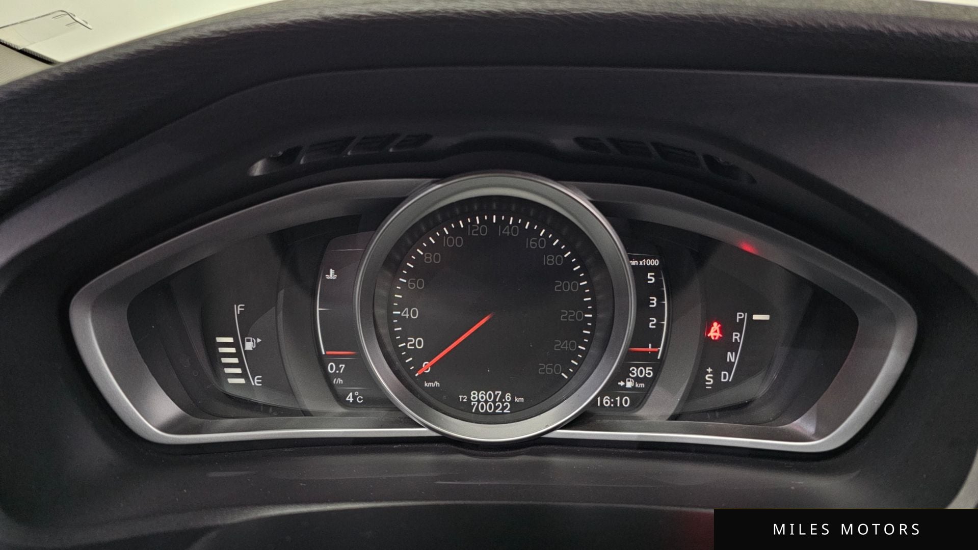 Volvo V40 2018 — миниатюра 8