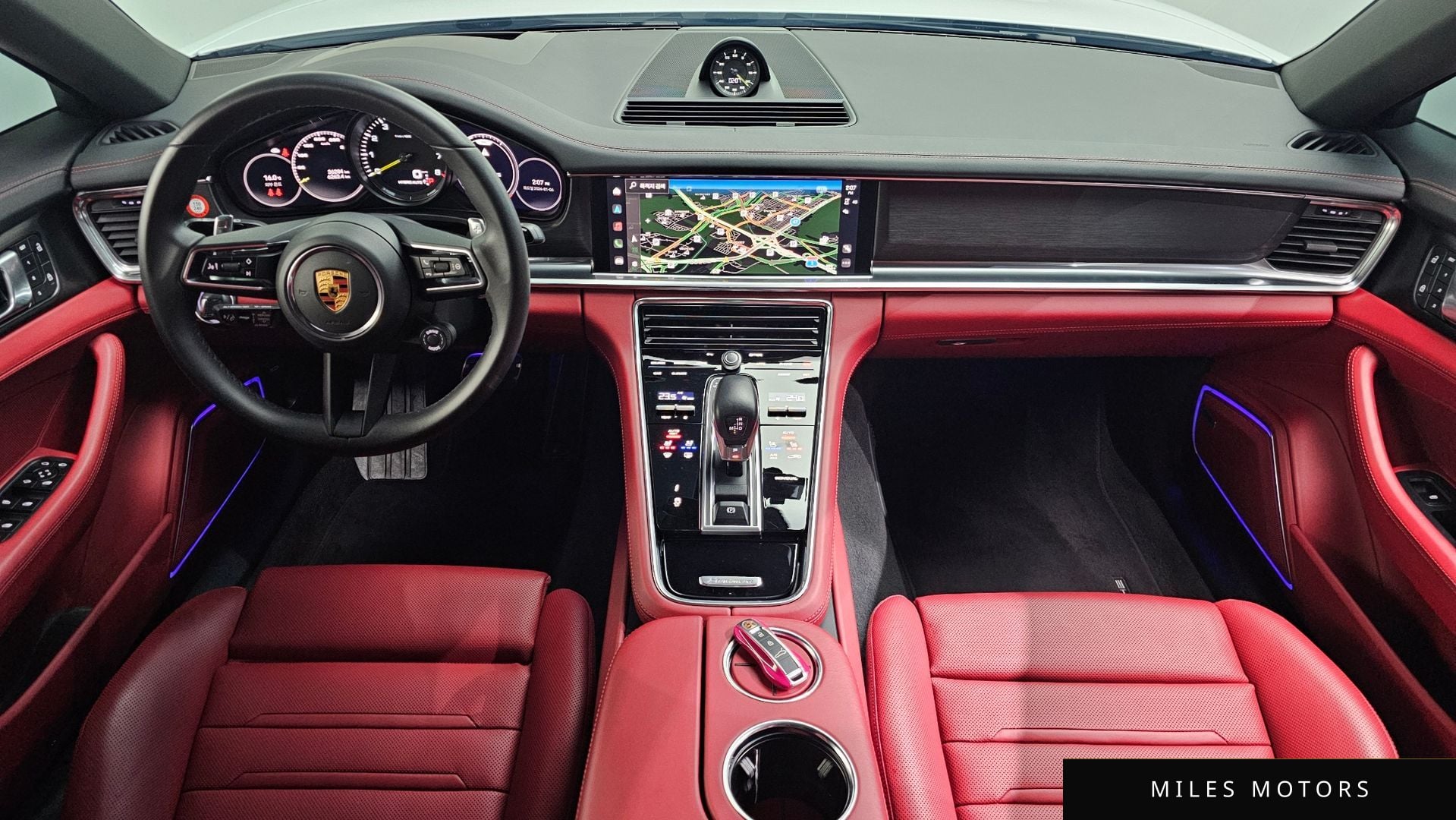 Porsche Panamera 2023 — миниатюра 7