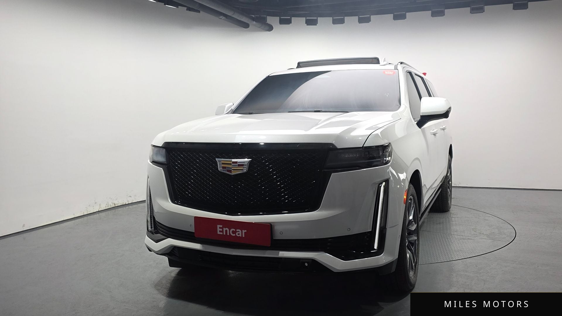 Cadillac Escalade 2023 — миниатюра 3