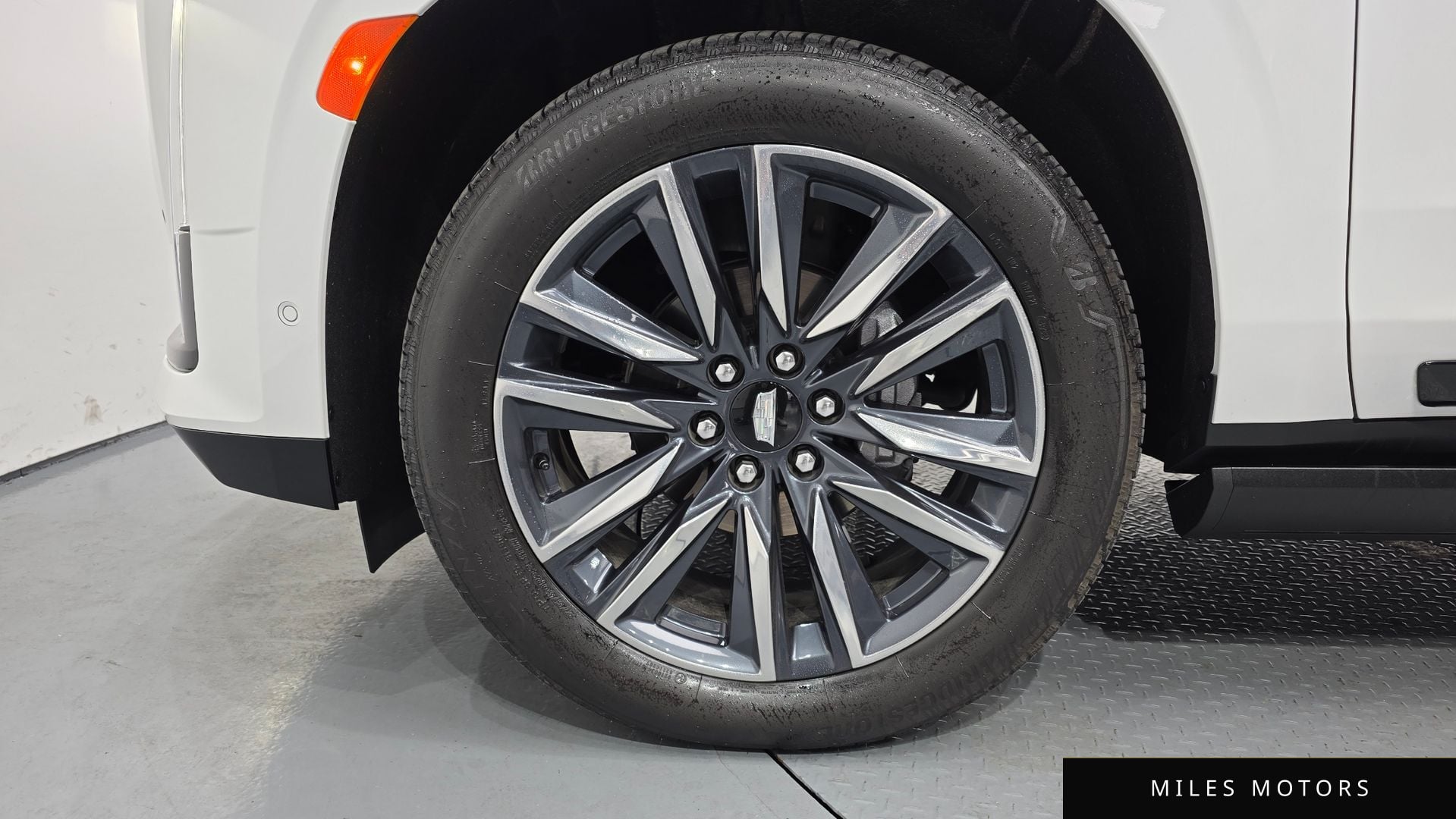 Cadillac Escalade 2023 — миниатюра 5