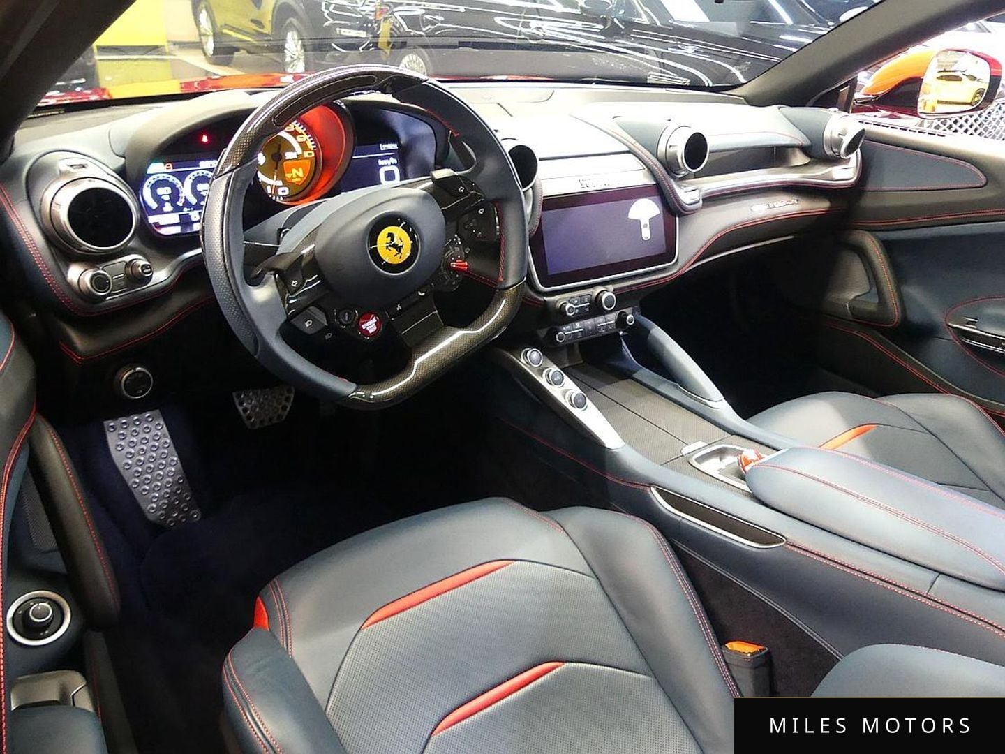 Ferrari GTC4 루쏘 2018 — миниатюра 7