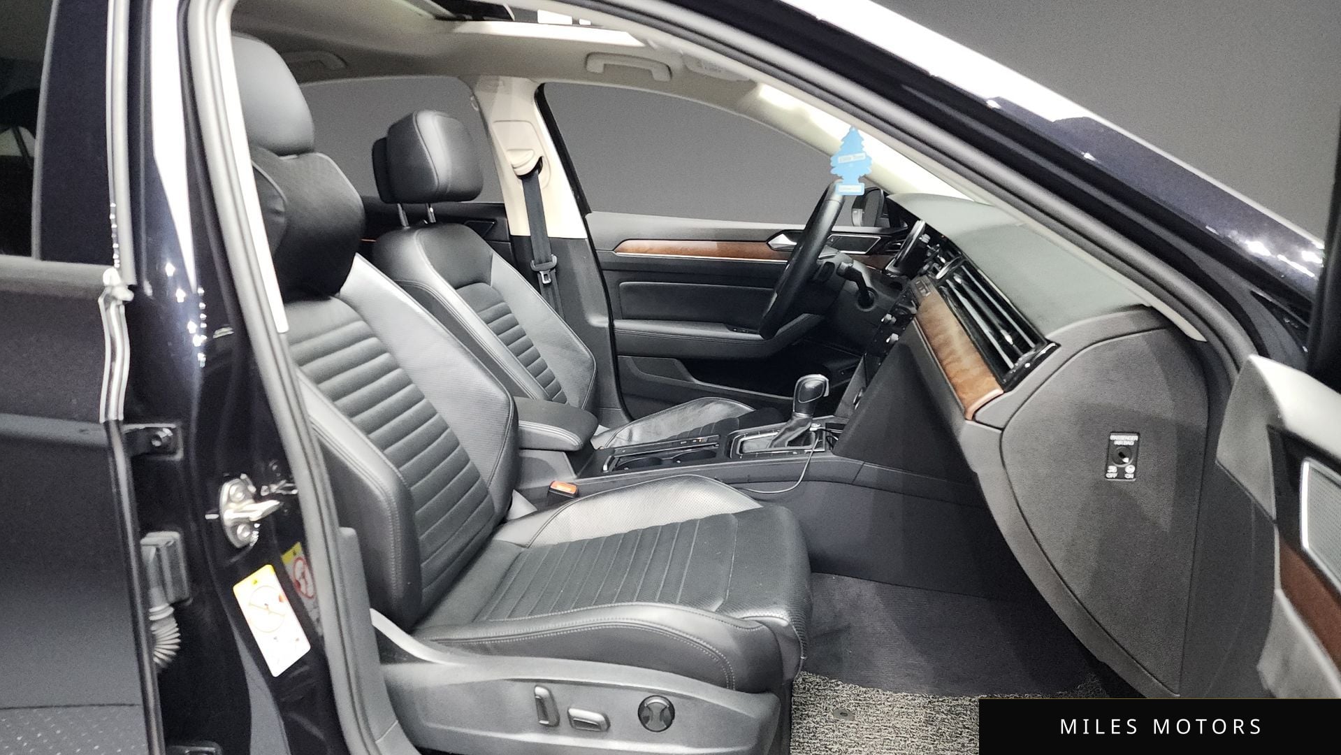 Volkswagen Passat 2018 — миниатюра 11