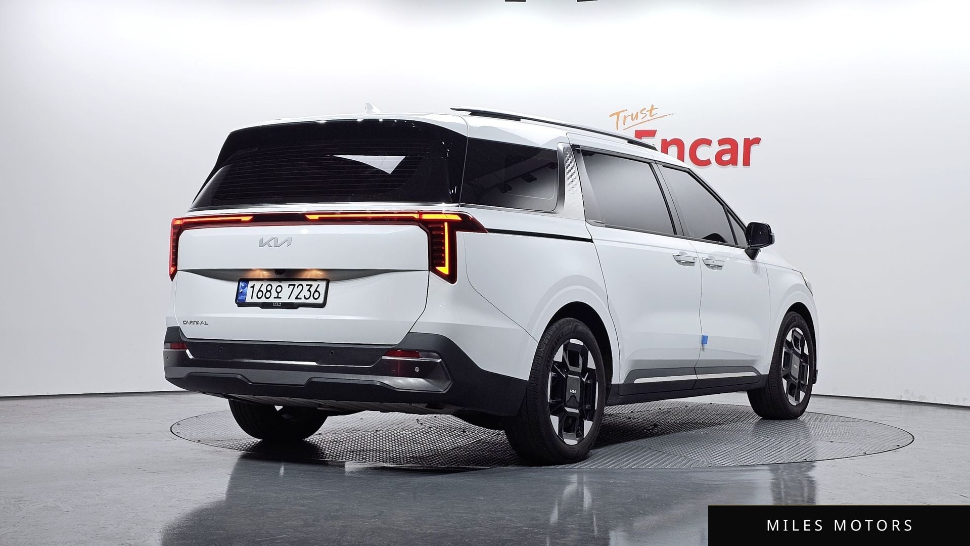 Kia Canival 2024 — миниатюра 2