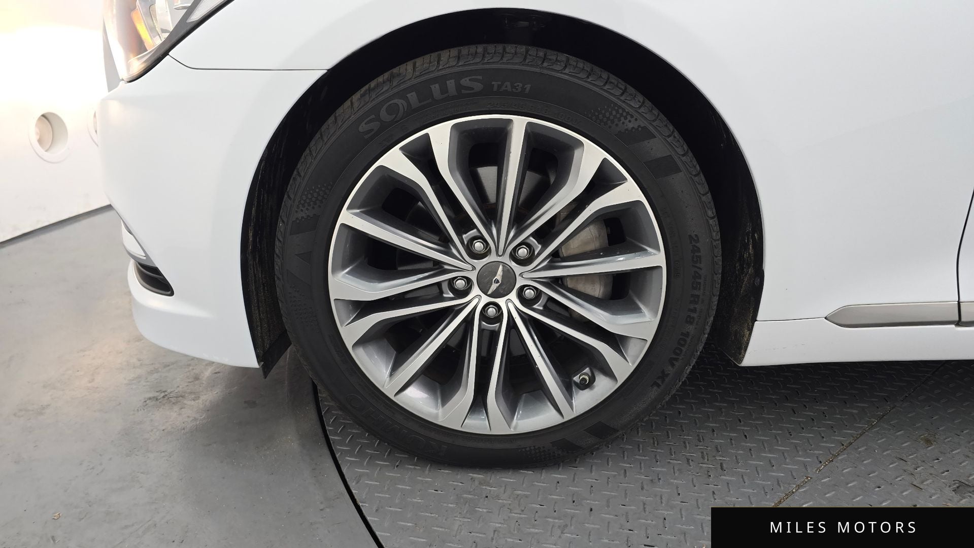 Hyundai Genesis 2016 — миниатюра 5
