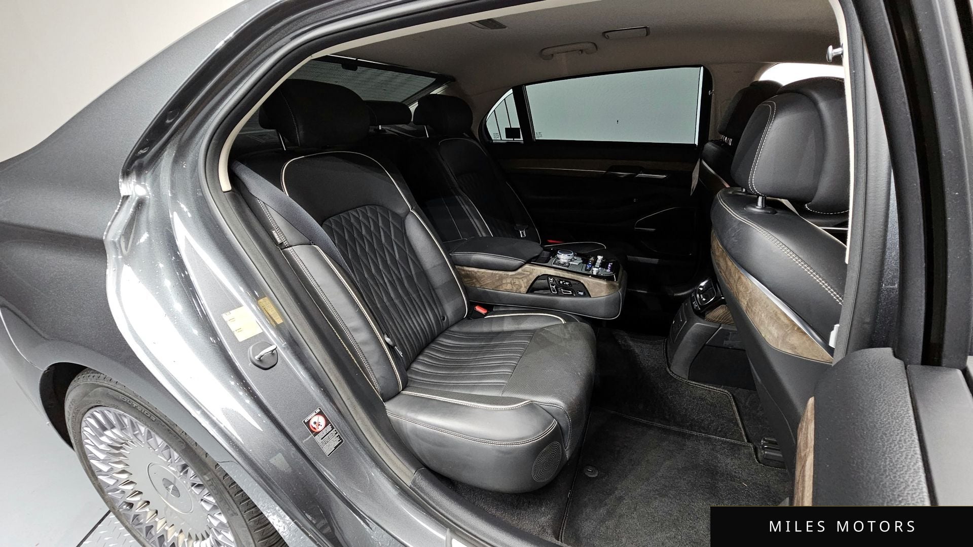 Genesis G90 2019 — миниатюра 12